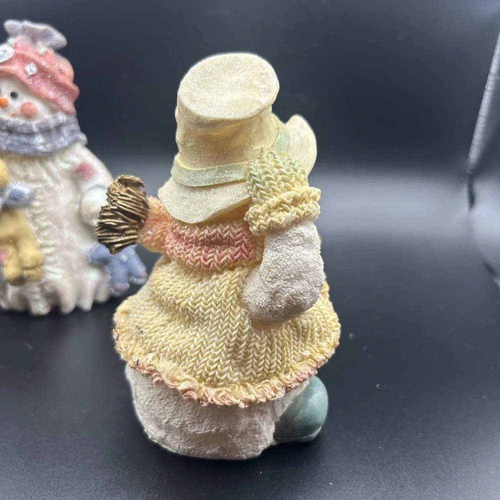 Vintage - SNOWMAN & SNOWWOMAN BEAUTIFULLY DETAILED 4.5